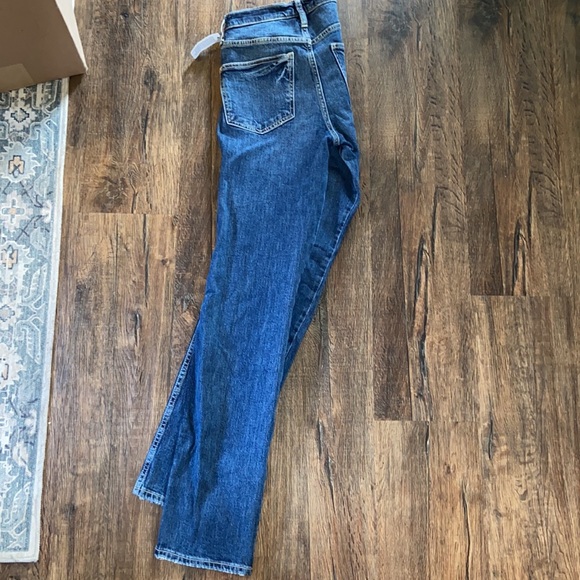 NWT Arizona 90s Straight Leg Jeans (Size 3) - Picture 3 of 9